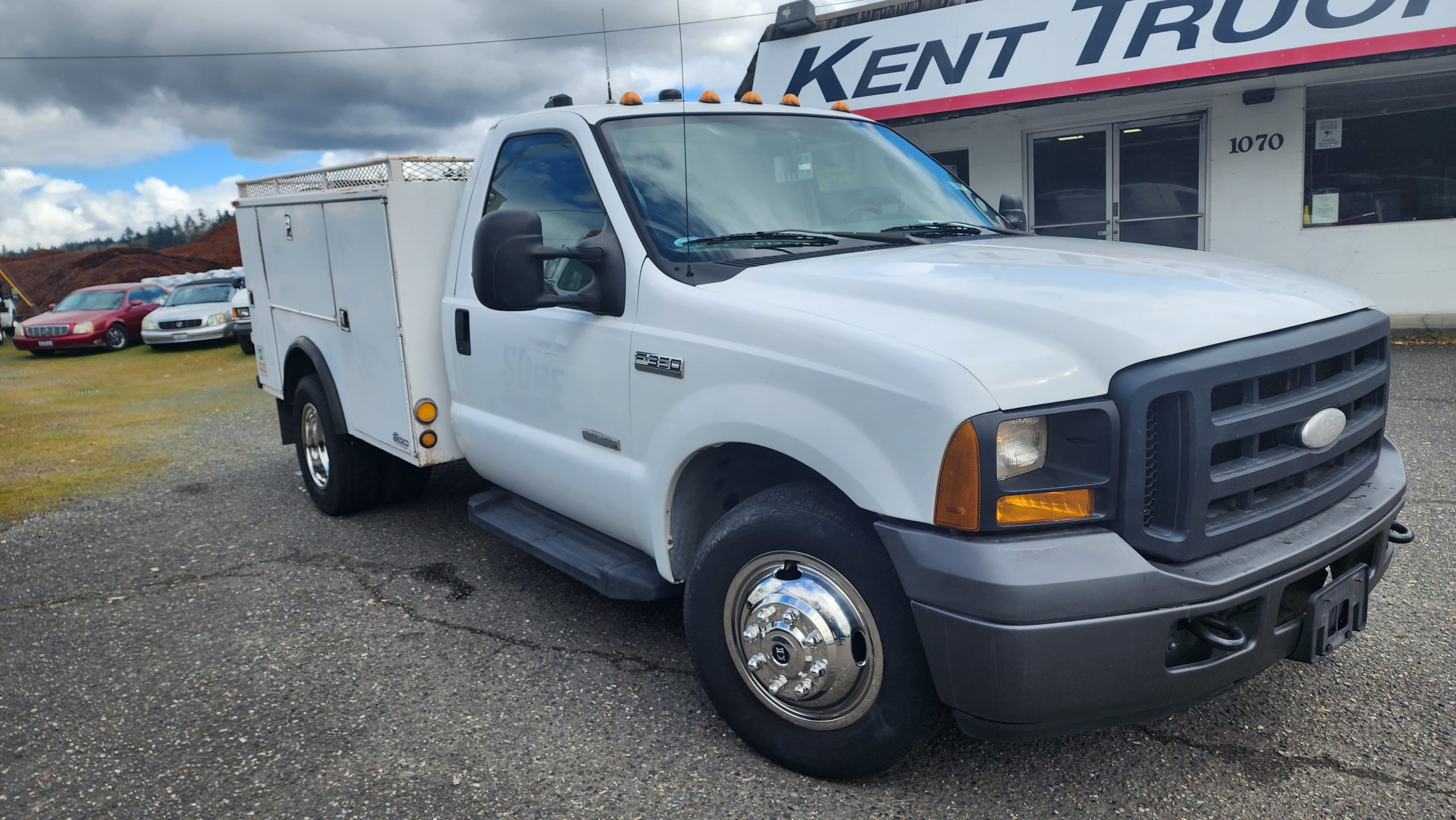 2006 Ford F350 Service Body 6446eefb1c85215e592a2374-scaled