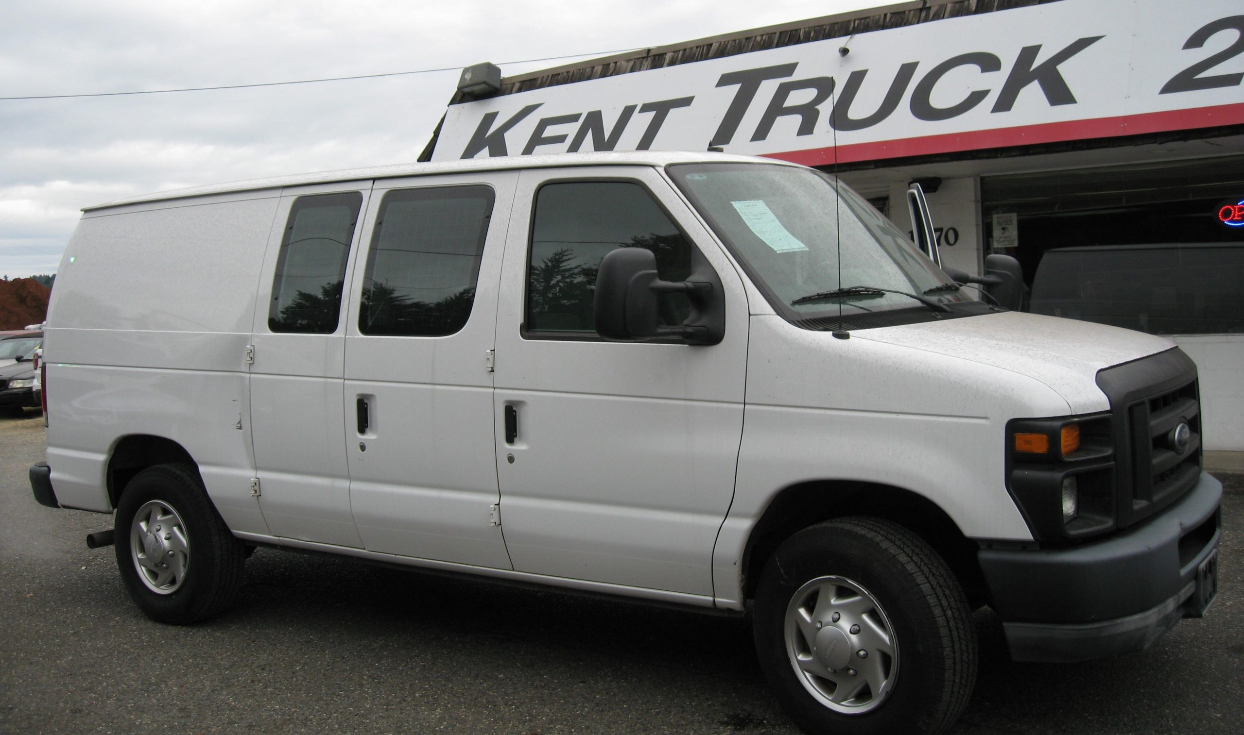 2010 Ford E-250 Cargo Van IMG_0001-6-scaled