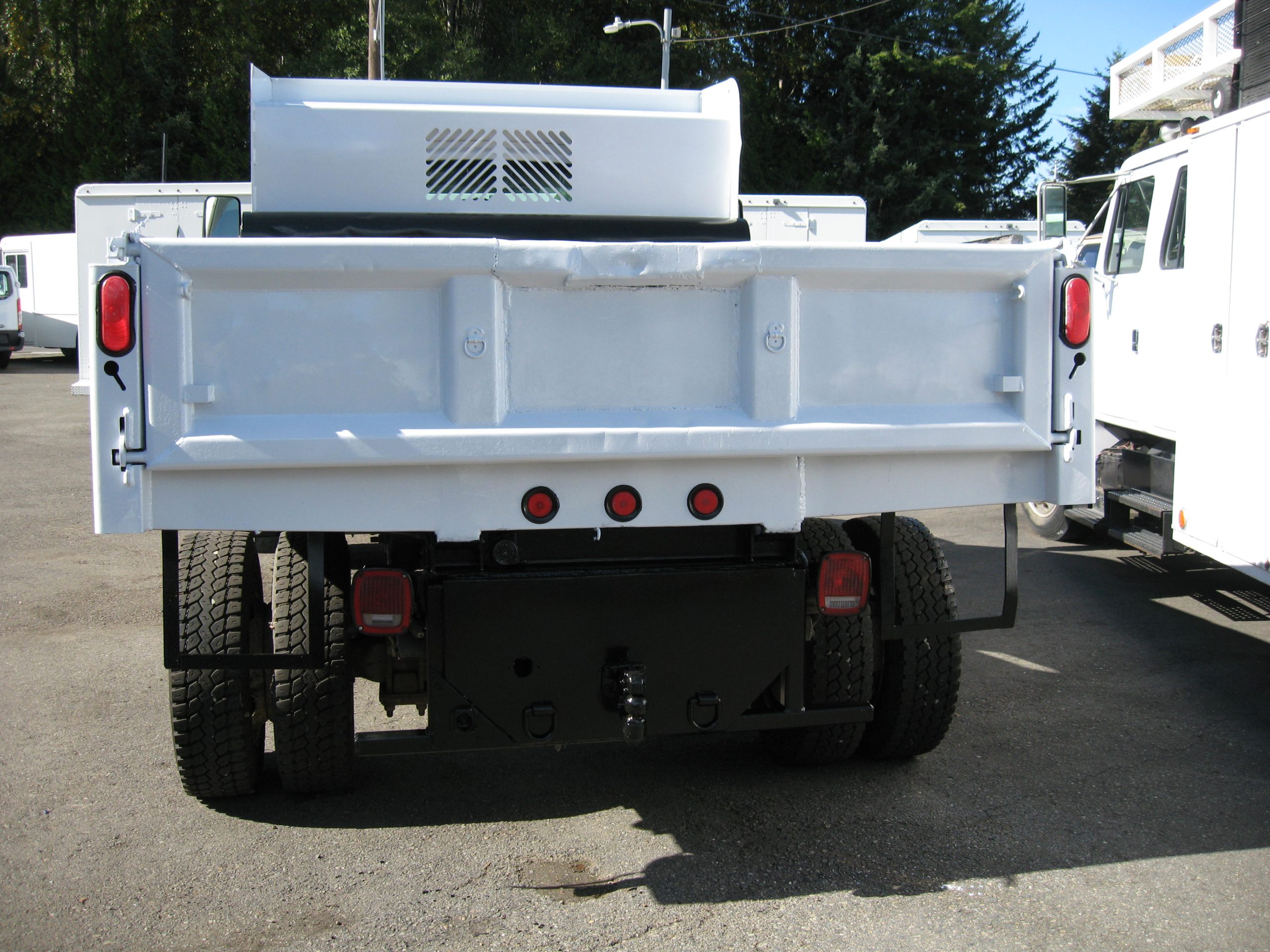 2005 Chevy Kodiak C4500 Dump Truck IMG_0317-scaled