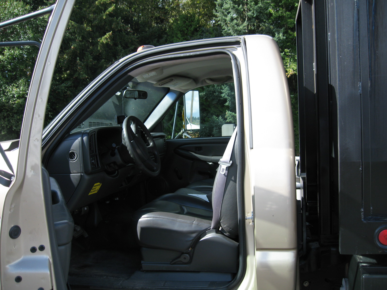 2007 Chevy Silverado 3500 dump truck IMG_0366