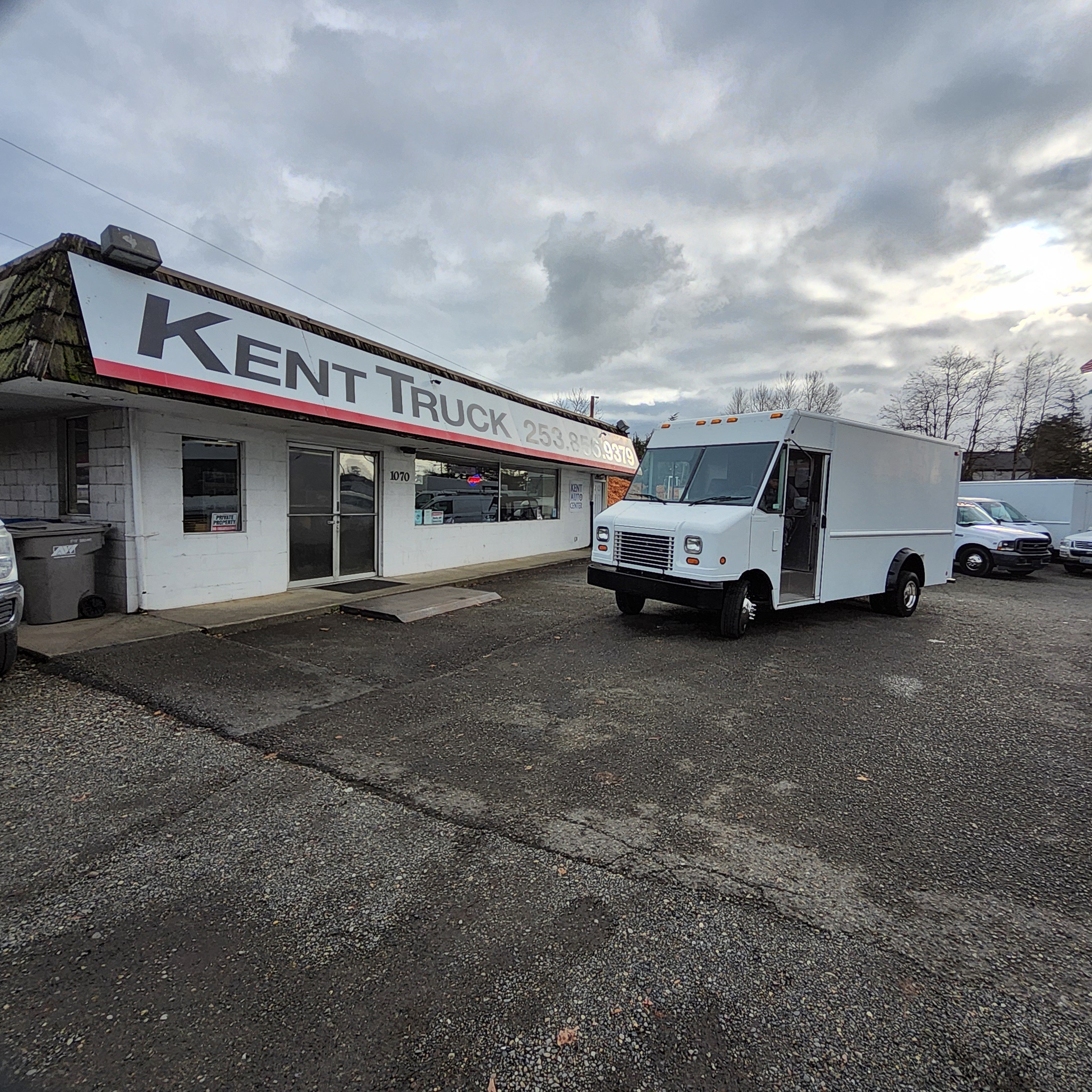 2011 FORD E-450 Step Van 20250111_131436