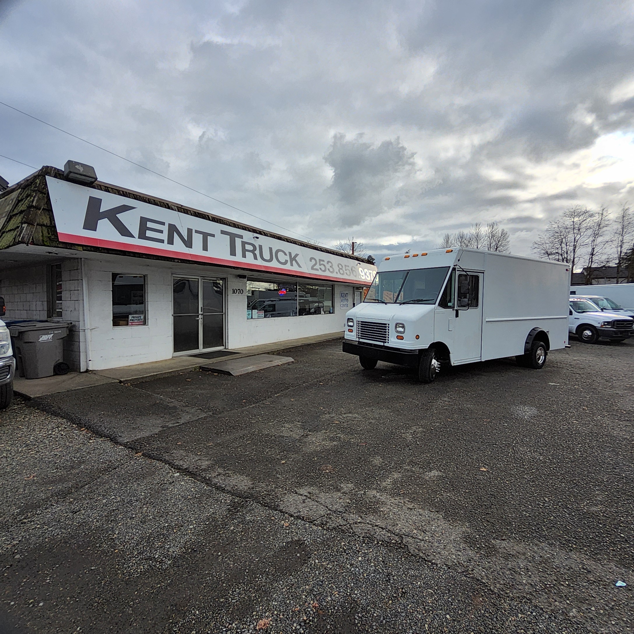 2011 FORD E-450 Step Van 20250111_131457