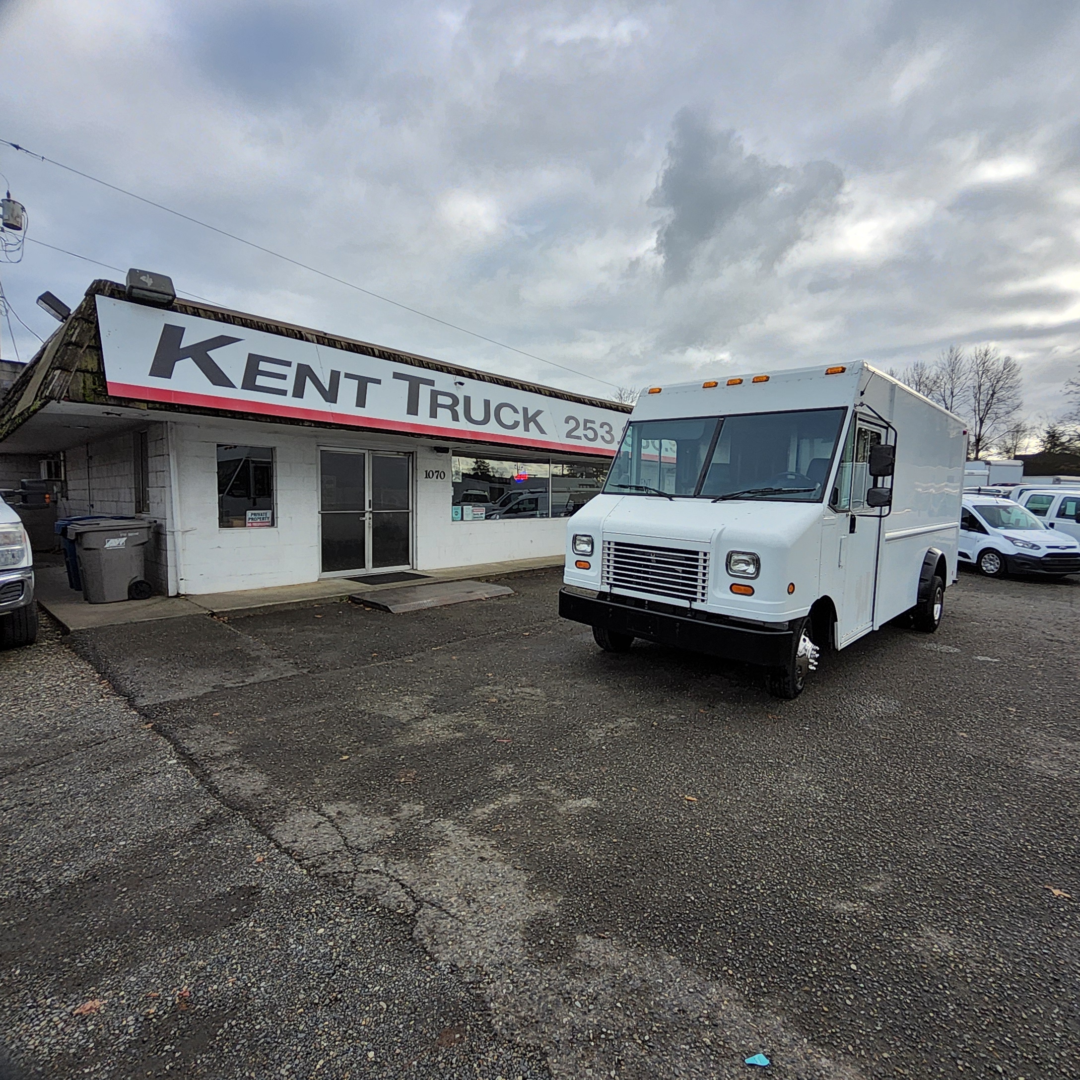 2011 FORD E-450 Step Van 20250111_131715